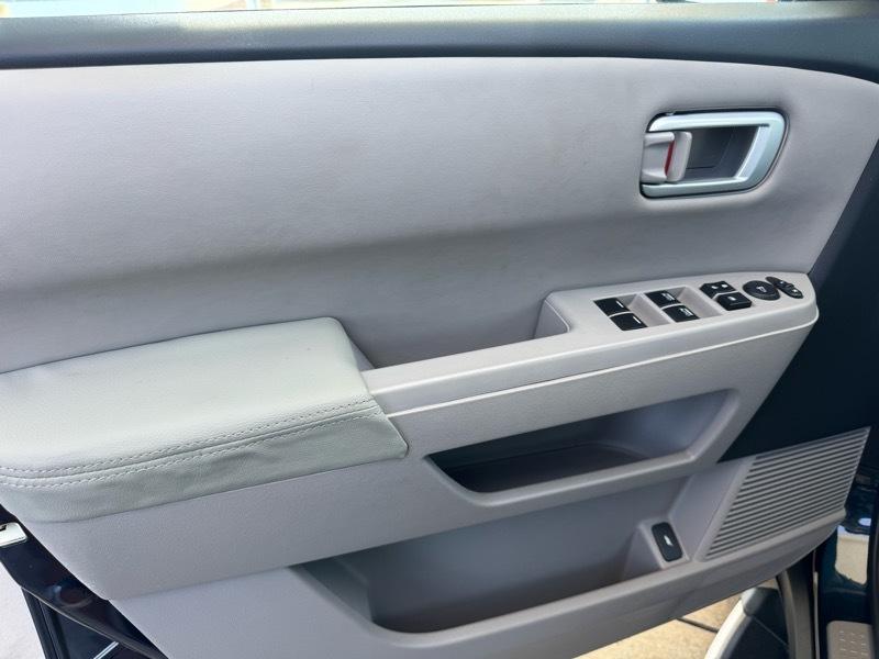 Honda Pilot EX-L 4WD w/ Navigation 2011