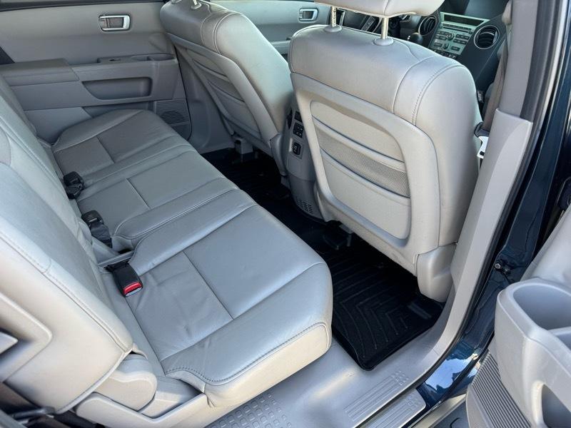 Honda Pilot EX-L 4WD w/ Navigation 2011