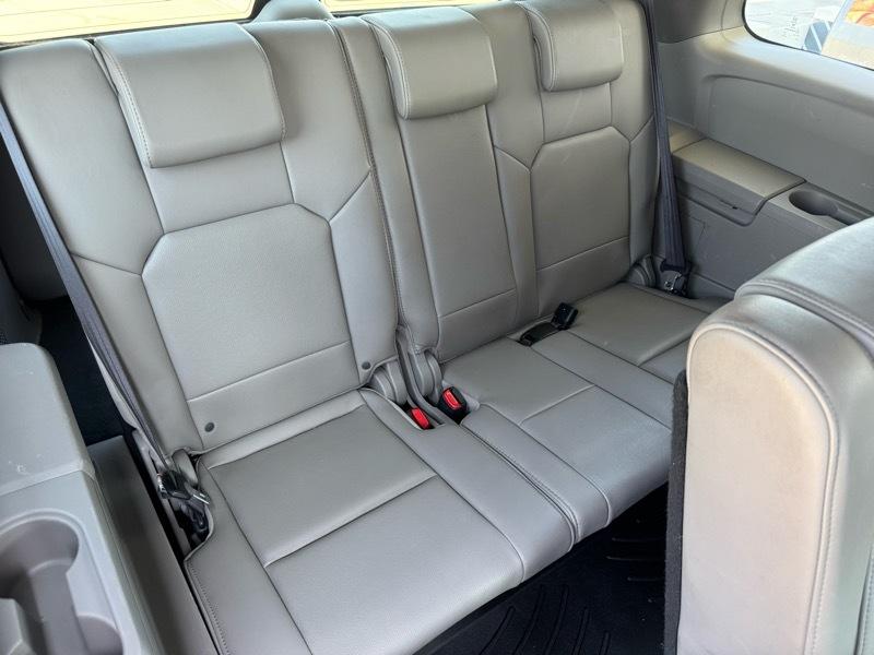 Honda Pilot EX-L 4WD w/ Navigation 2011