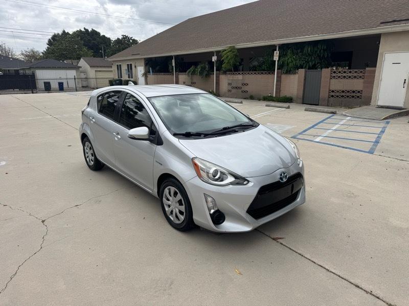 Toyota Prius c Two 2015