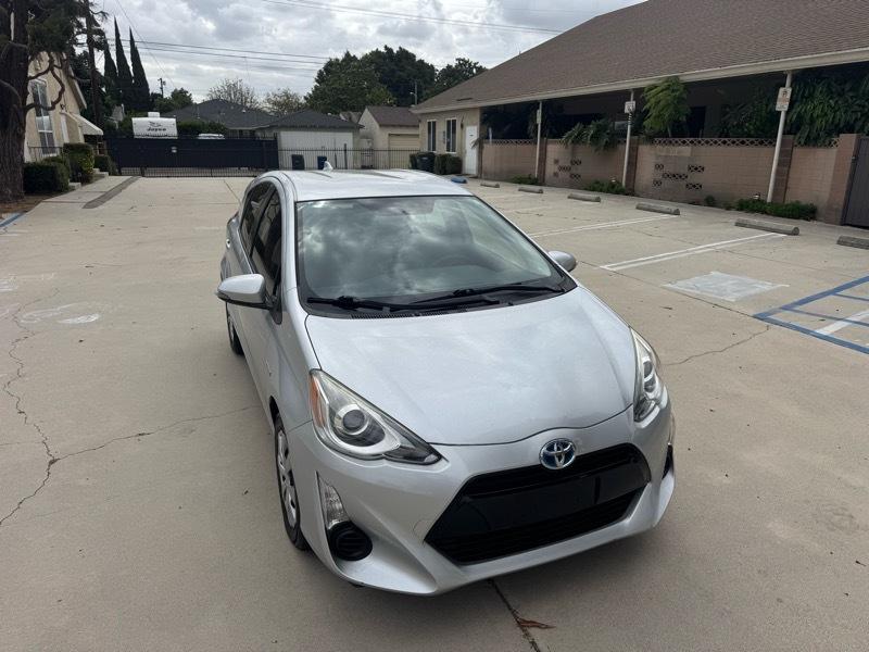 Toyota Prius c Two 2015