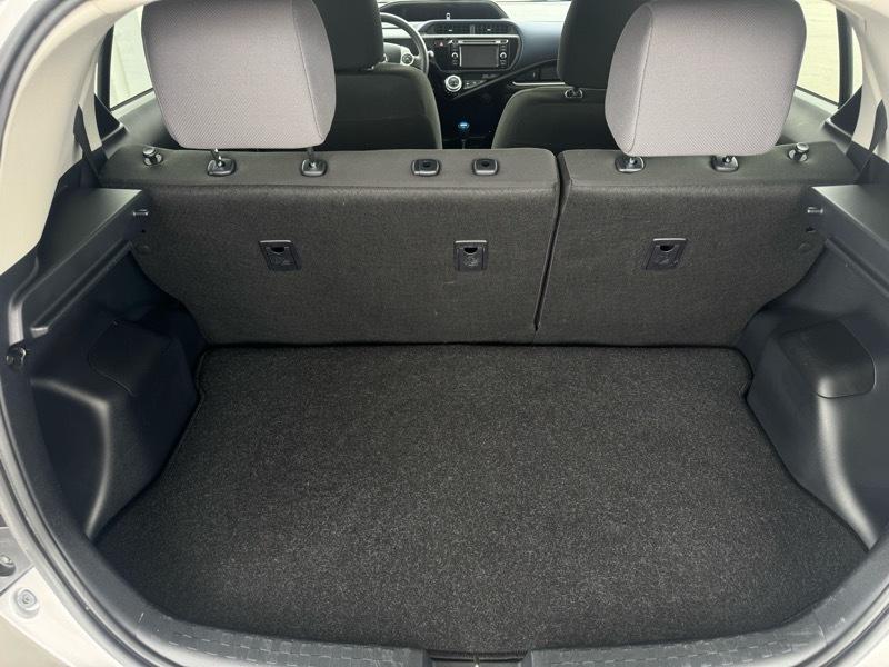 Toyota Prius c Two 2015