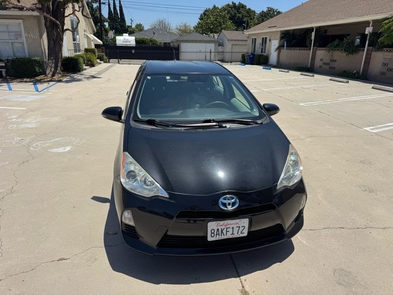 Toyota Prius c Two 2014
