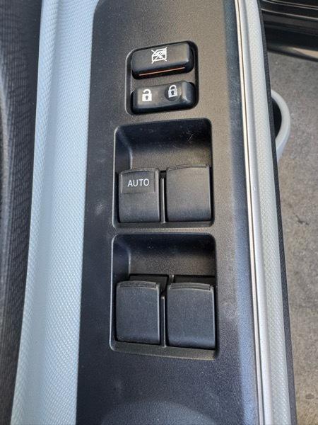 Toyota Prius c Two 2014