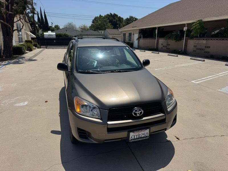 Toyota RAV4 Base I4 2WD 2012