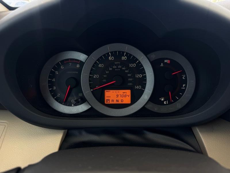 Toyota RAV4 Base I4 2WD 2012