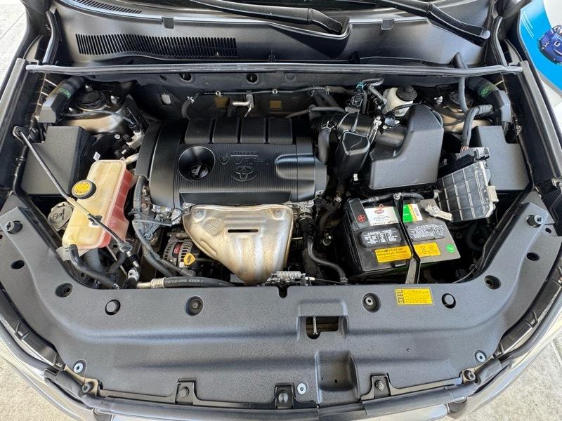 Toyota RAV4 Base I4 2WD 2012