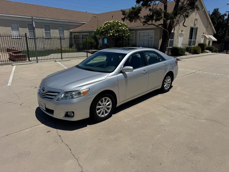 Toyota Camry XLE Auto (Natl) 2011