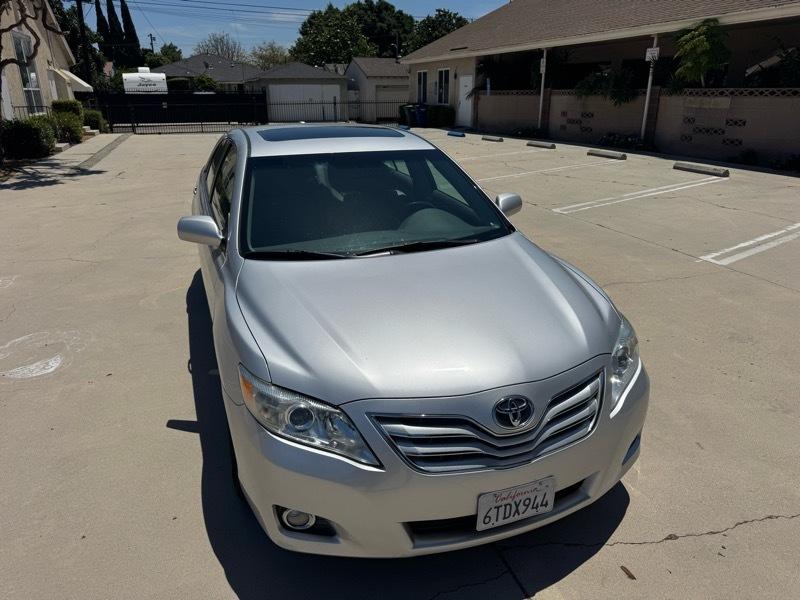 Toyota Camry XLE Auto (Natl) 2011