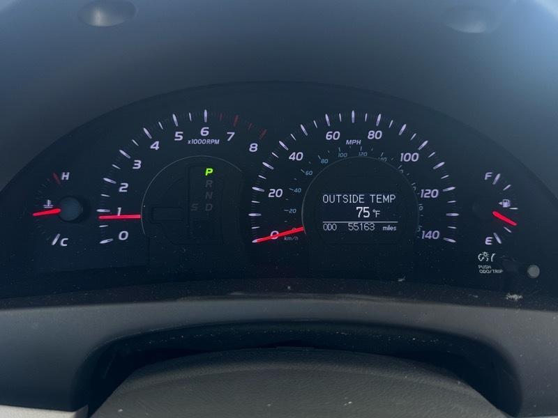 Toyota Camry XLE Auto (Natl) 2011