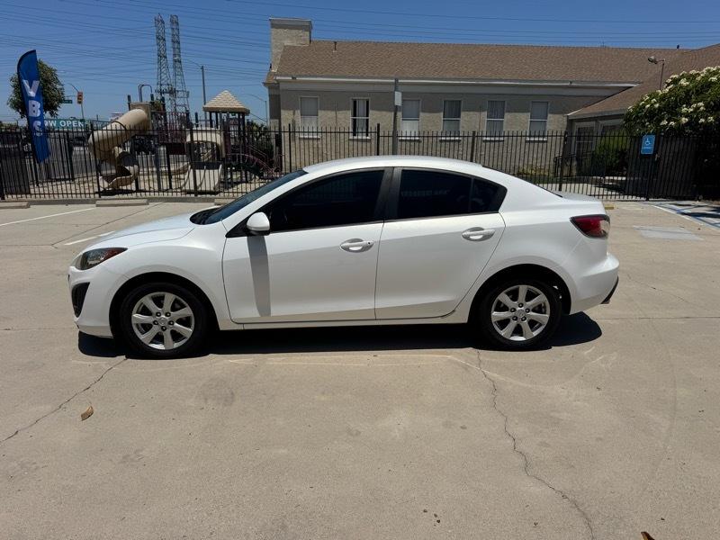 Mazda MAZDA3 i Touring 4-door 2010
