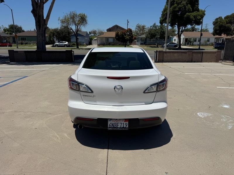 Mazda MAZDA3 i Touring 4-door 2010