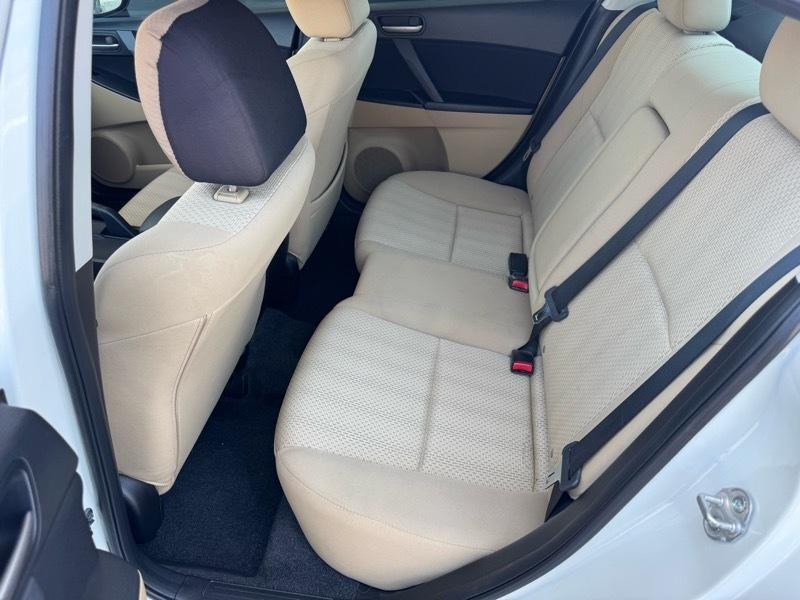 Mazda MAZDA3 i Touring 4-door 2010