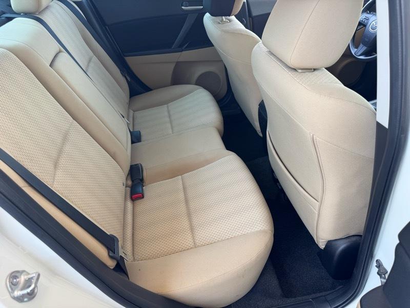 Mazda MAZDA3 i Touring 4-door 2010