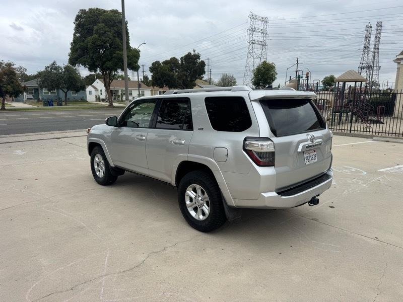 Toyota 4Runner SR5 V6 2WD 2017