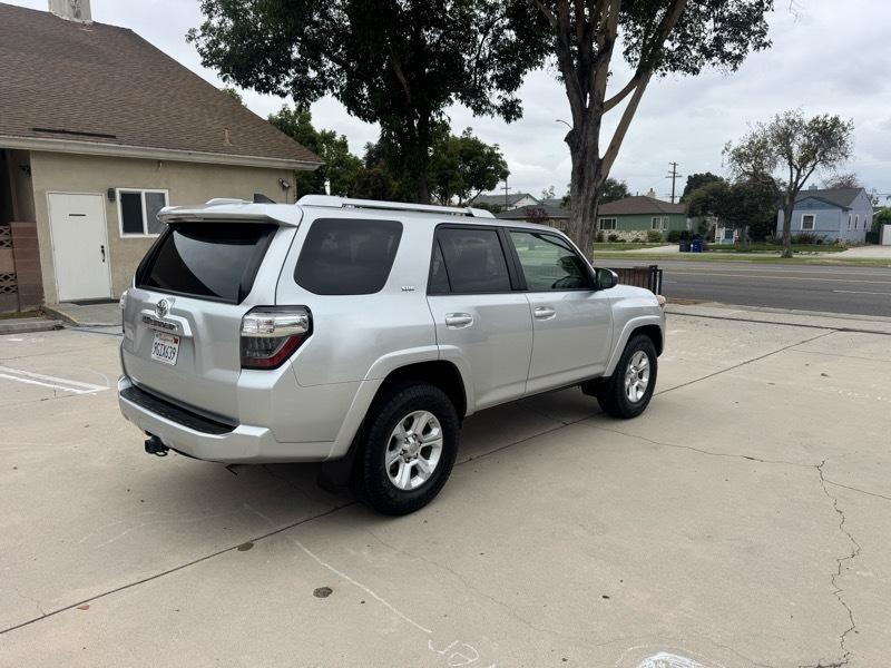 Toyota 4Runner SR5 V6 2WD 2017