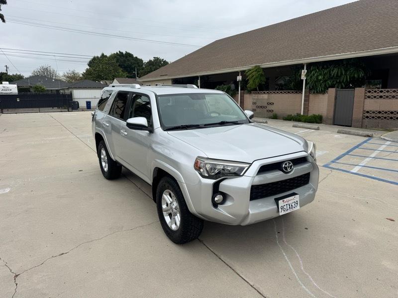 Toyota 4Runner SR5 V6 2WD 2017