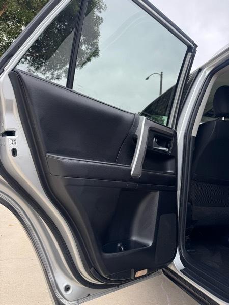 Toyota 4Runner SR5 V6 2WD 2017