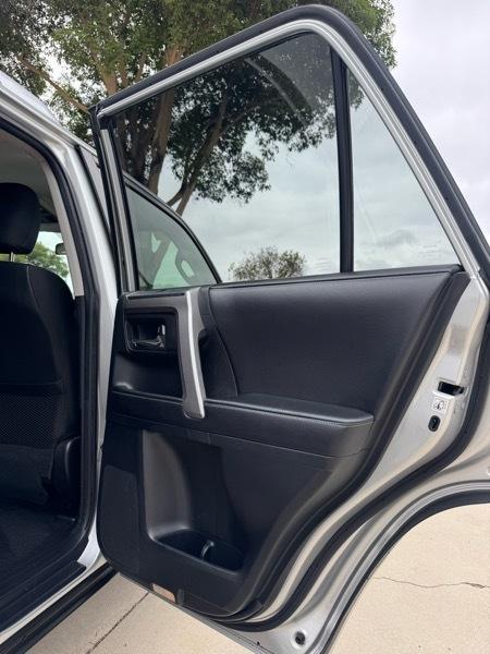 Toyota 4Runner SR5 V6 2WD 2017