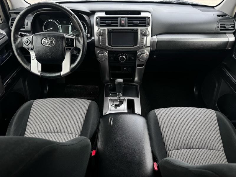 Toyota 4Runner SR5 V6 2WD 2017