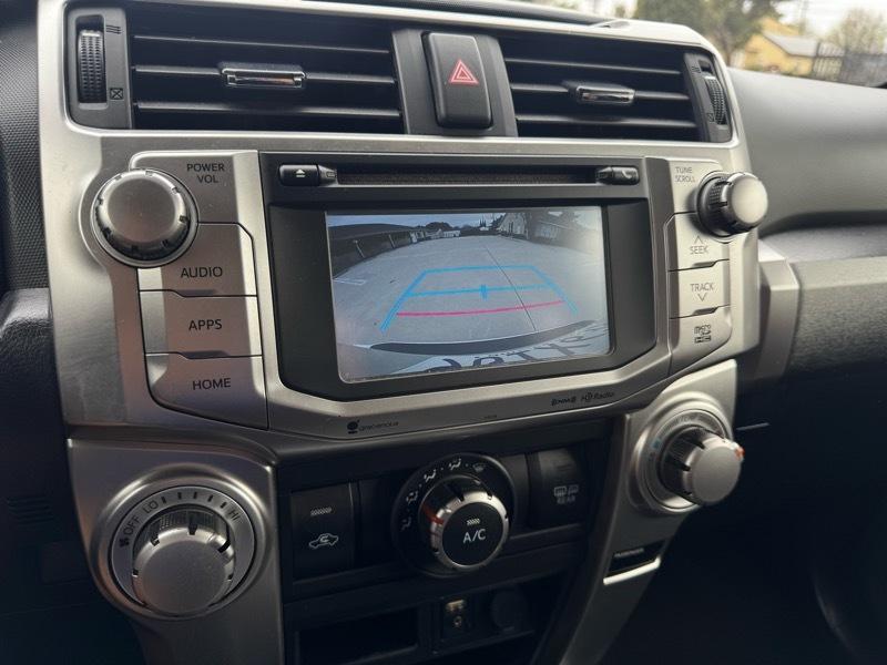 Toyota 4Runner SR5 V6 2WD 2017