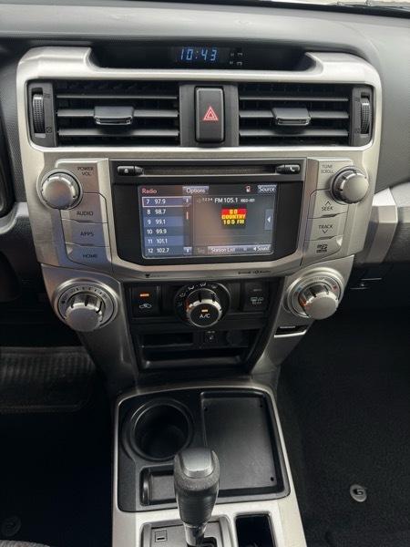Toyota 4Runner SR5 V6 2WD 2017