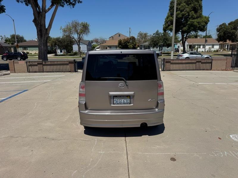 Scion xB Wagon 2004