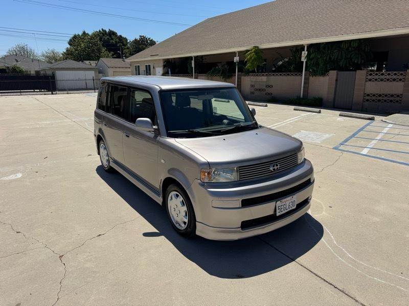 Scion xB Wagon 2004