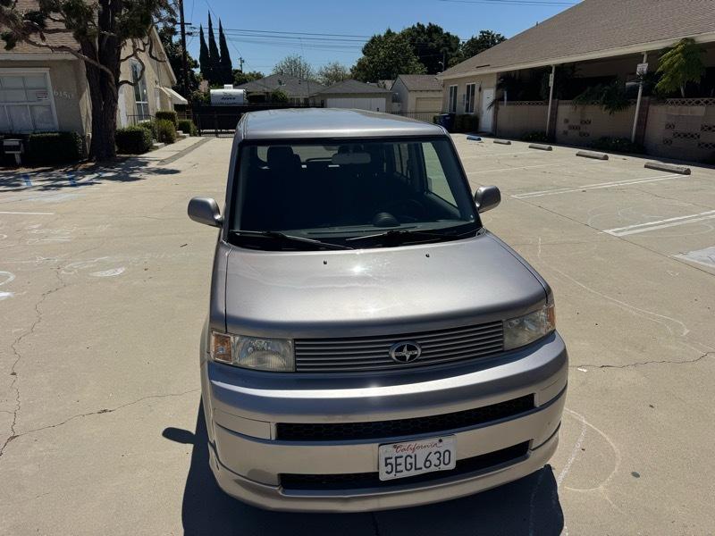 Scion xB Wagon 2004