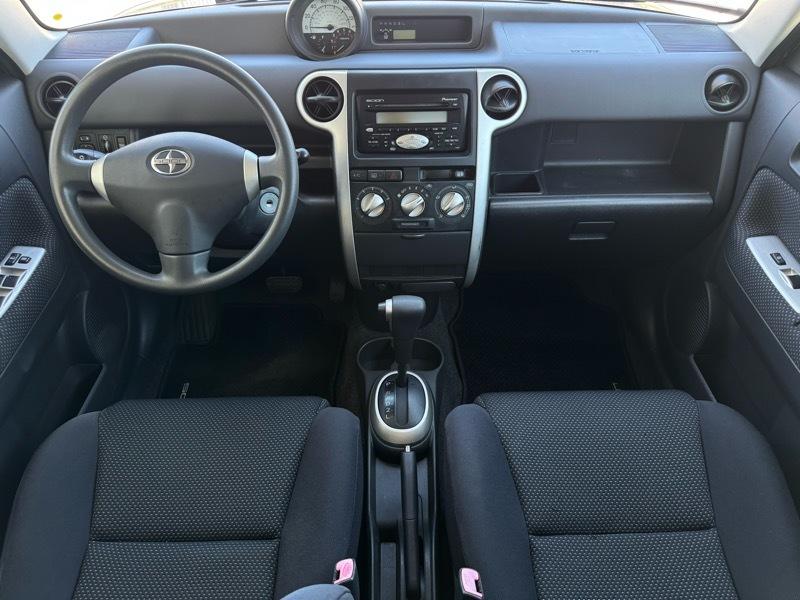 Scion xB Wagon 2004