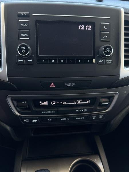 Honda Pilot LX 4D SUV 4WD 2017