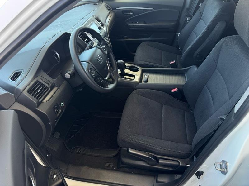 Honda Pilot LX 4D SUV 4WD 2017