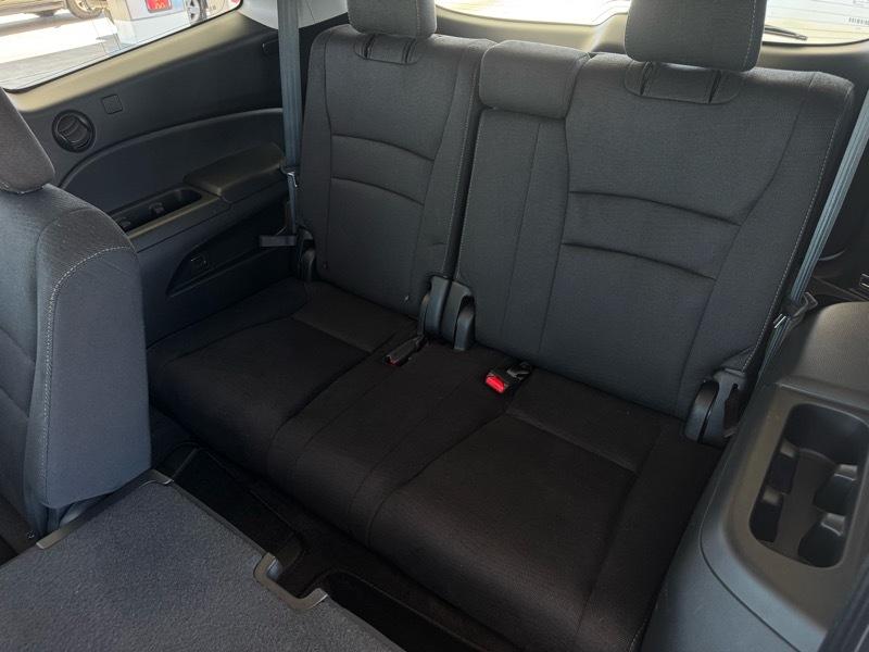 Honda Pilot LX 4D SUV 4WD 2017