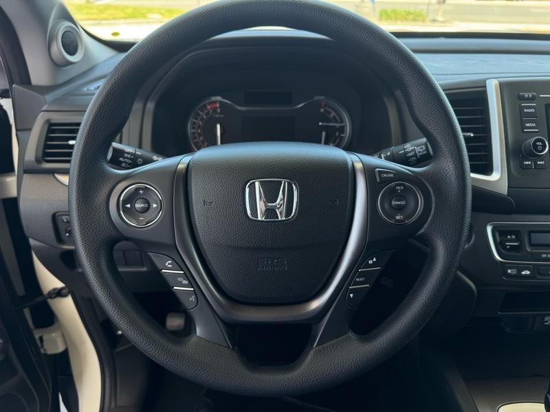 Honda Pilot LX 4D SUV 4WD 2017
