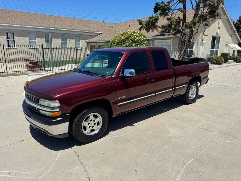 Chevrolet Silverado 1500 2WD Ext Cab 143.5" LS 2001