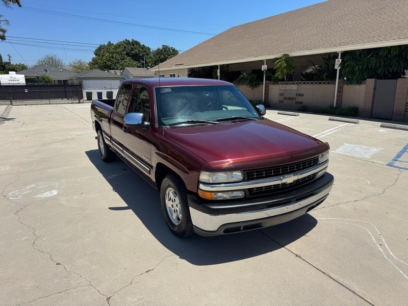 Chevrolet Silverado 1500 2WD Ext Cab 143.5" LS 2001