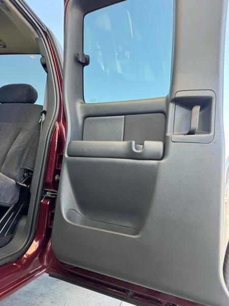 Chevrolet Silverado 1500 2WD Ext Cab 143.5" LS 2001