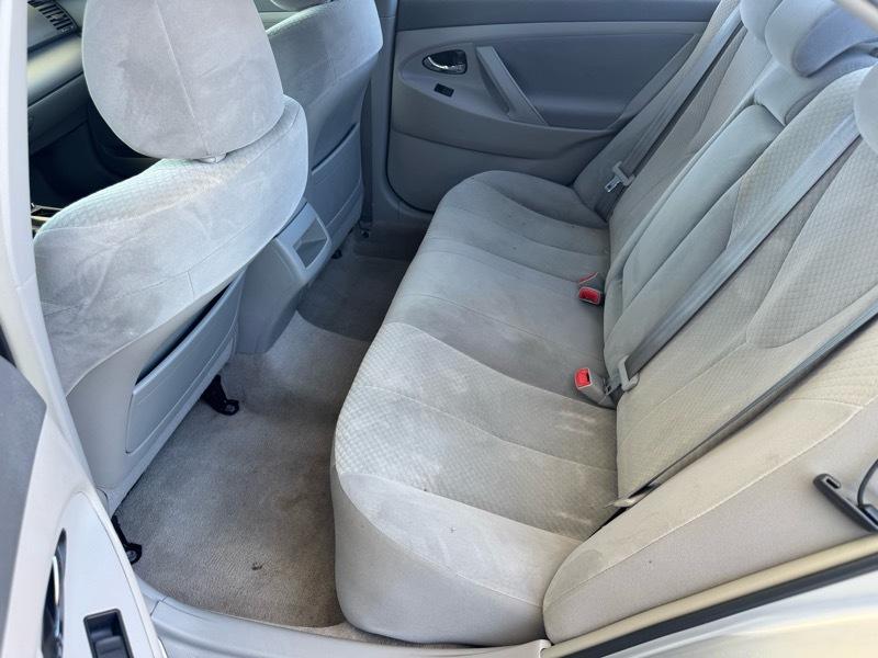 Toyota Camry 4dr Sdn I4 Auto LE (Natl) 2009