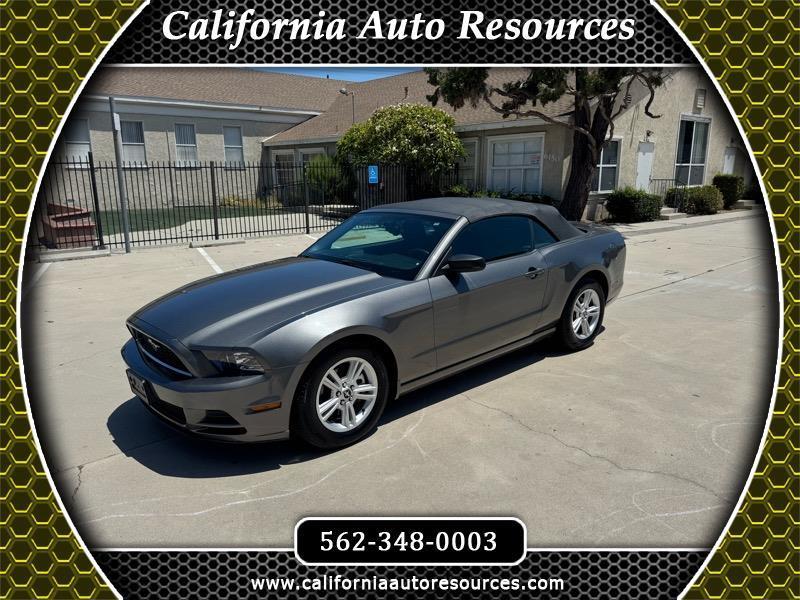 Ford Mustang V6 Convertible 2013