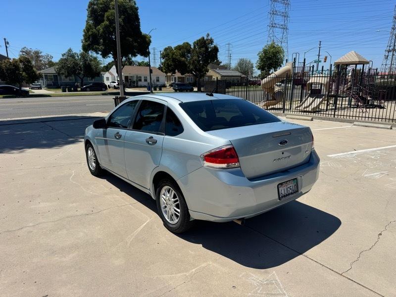 Ford Focus SE Sedan 2009