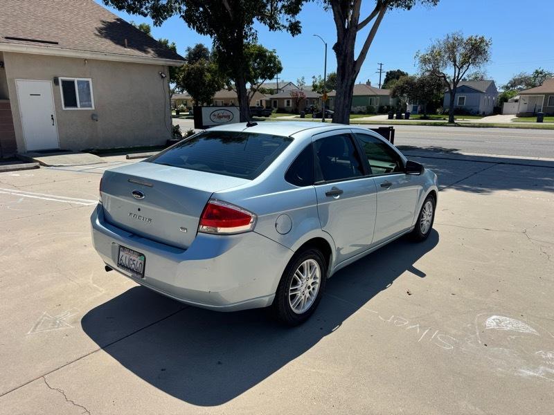 Ford Focus SE Sedan 2009