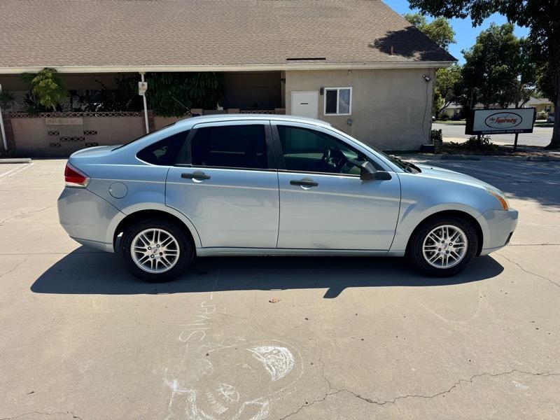 Ford Focus SE Sedan 2009