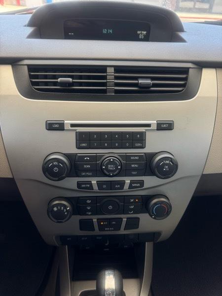 Ford Focus SE Sedan 2009