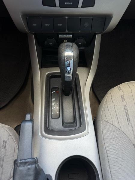 Ford Focus SE Sedan 2009