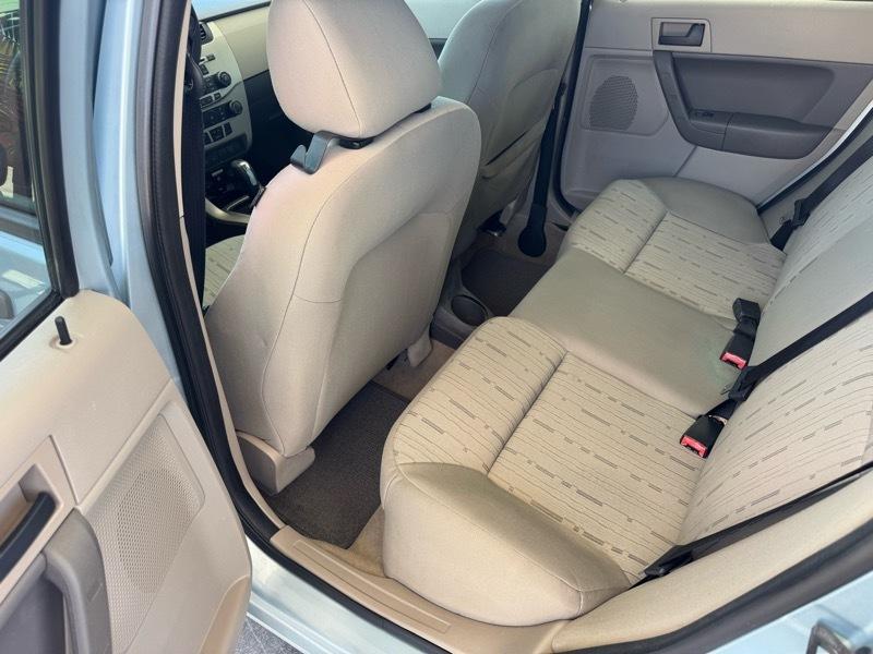 Ford Focus SE Sedan 2009
