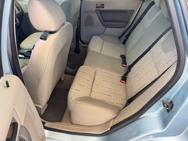 Ford Focus SE Sedan 2009