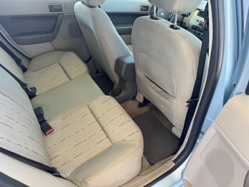 Ford Focus SE Sedan 2009