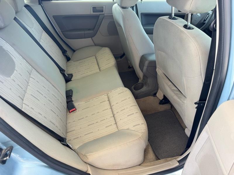 Ford Focus SE Sedan 2009