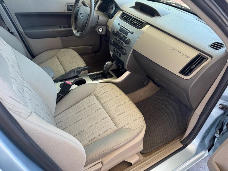 Ford Focus SE Sedan 2009