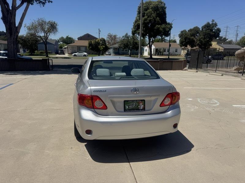 Toyota Corolla 4dr Sedan LE Auto 2010